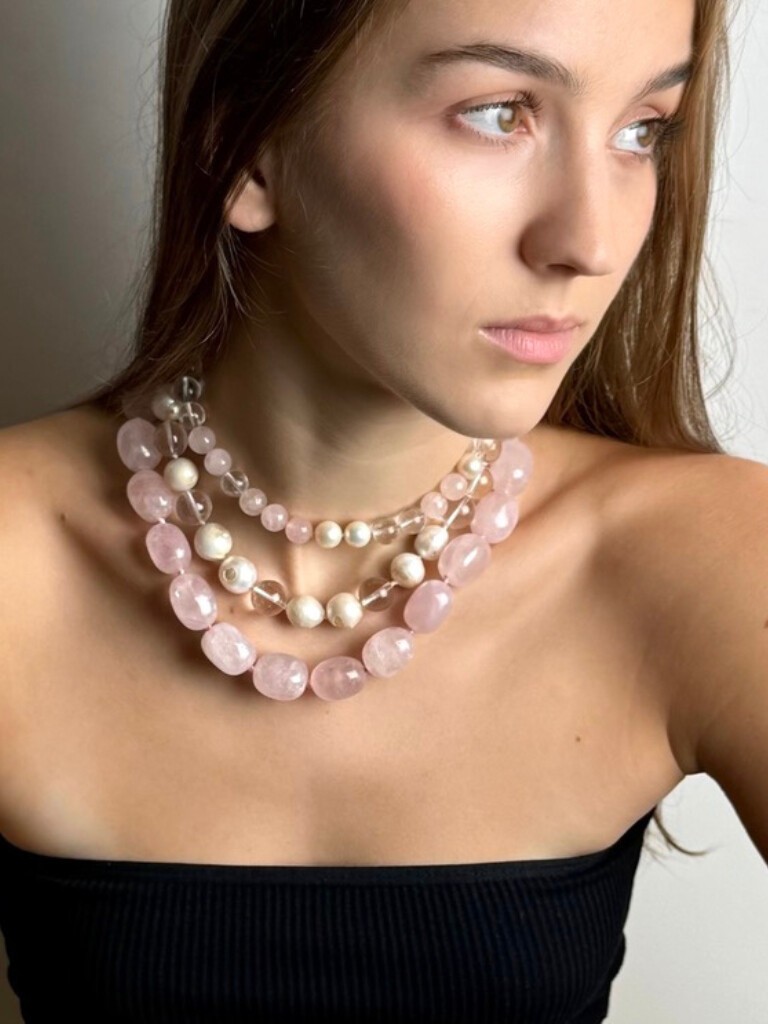 Necklace: Rose quartz, crystal quartz, freshwater pearls