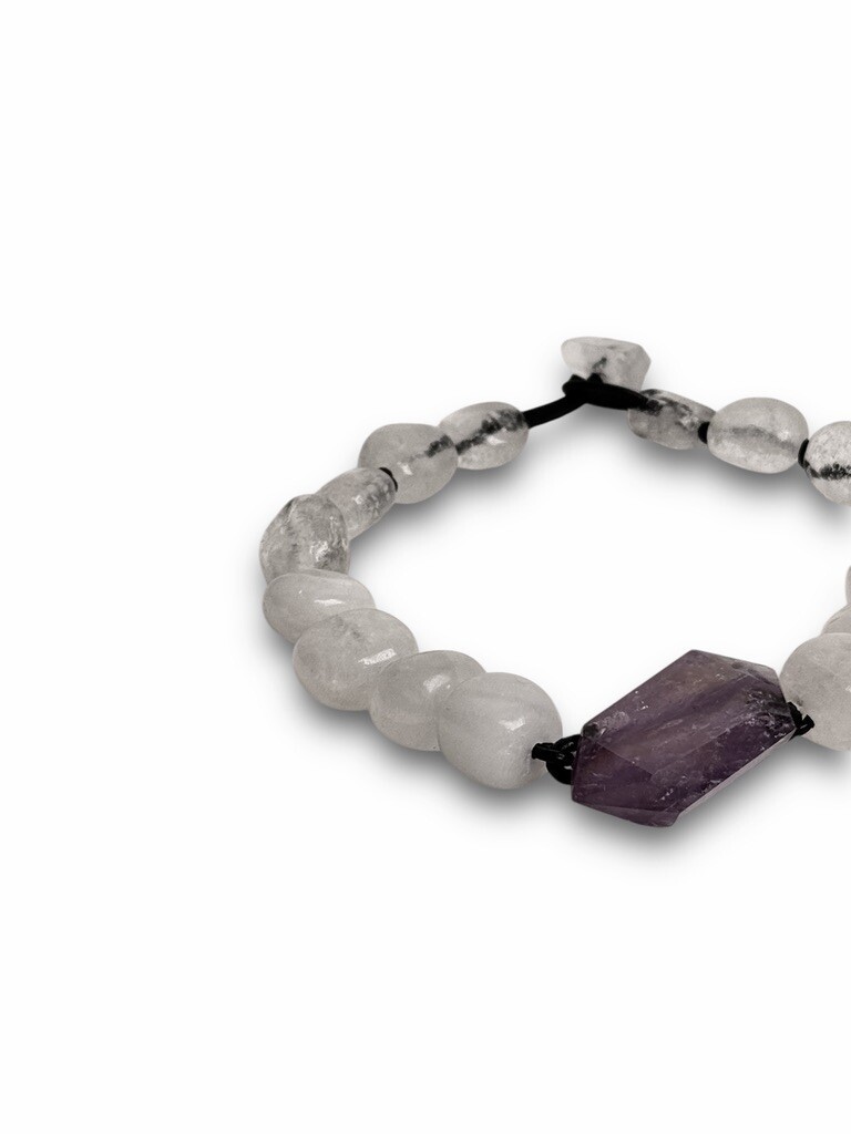 Necklace with amethyst and quartz