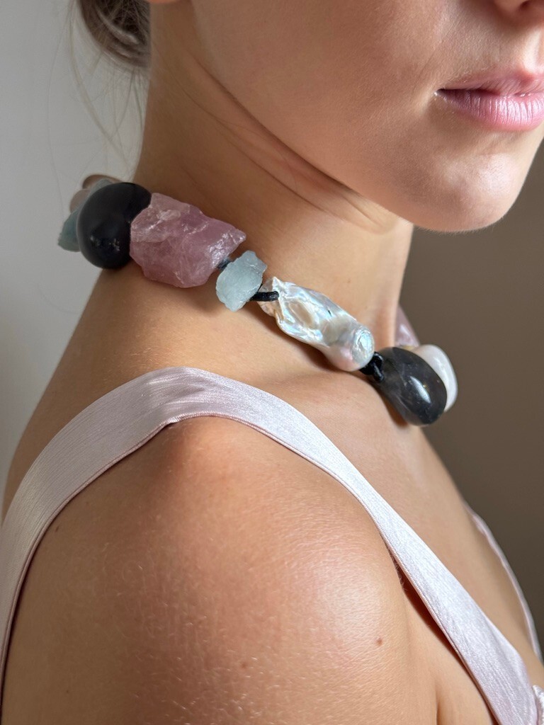 Necklace with mixed materials