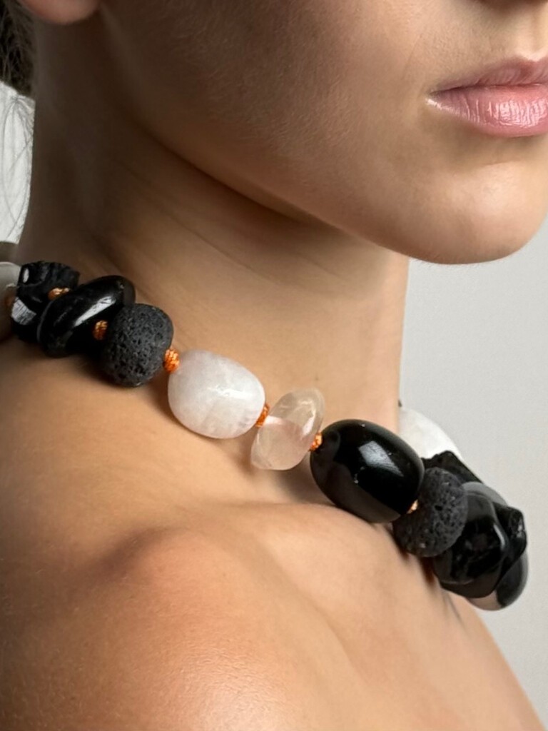 Necklace with mixed materials