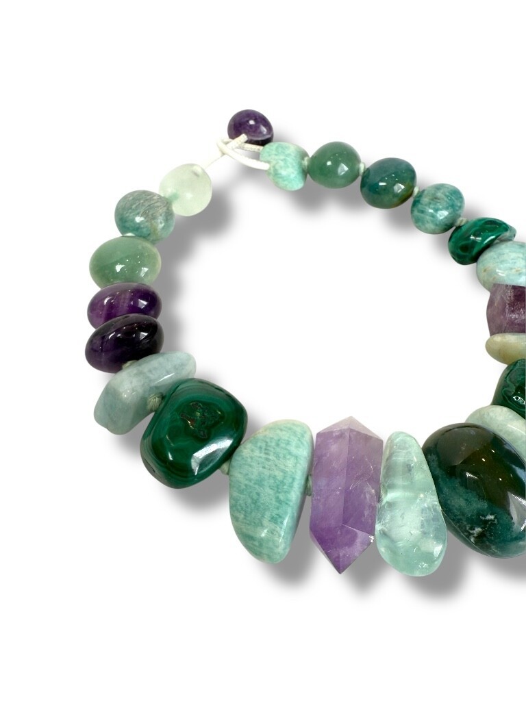 Statement necklace with mixed materials