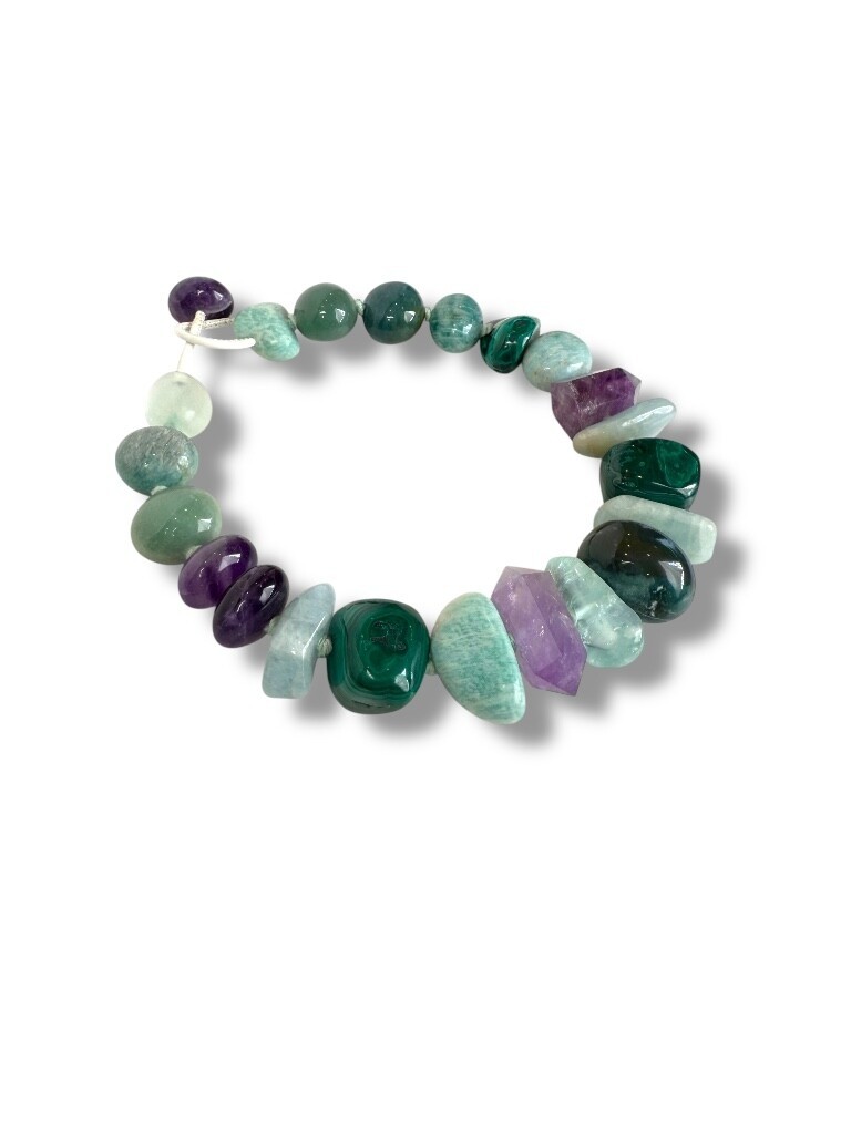 Statement necklace with mixed materials