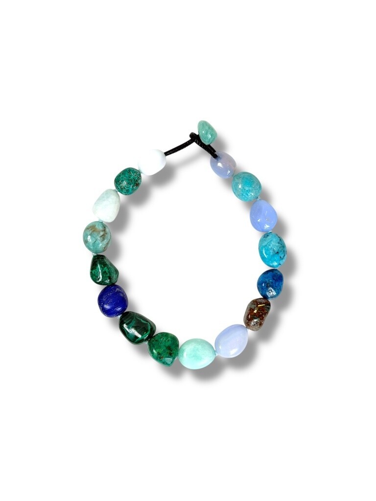 Necklace with mixed materials